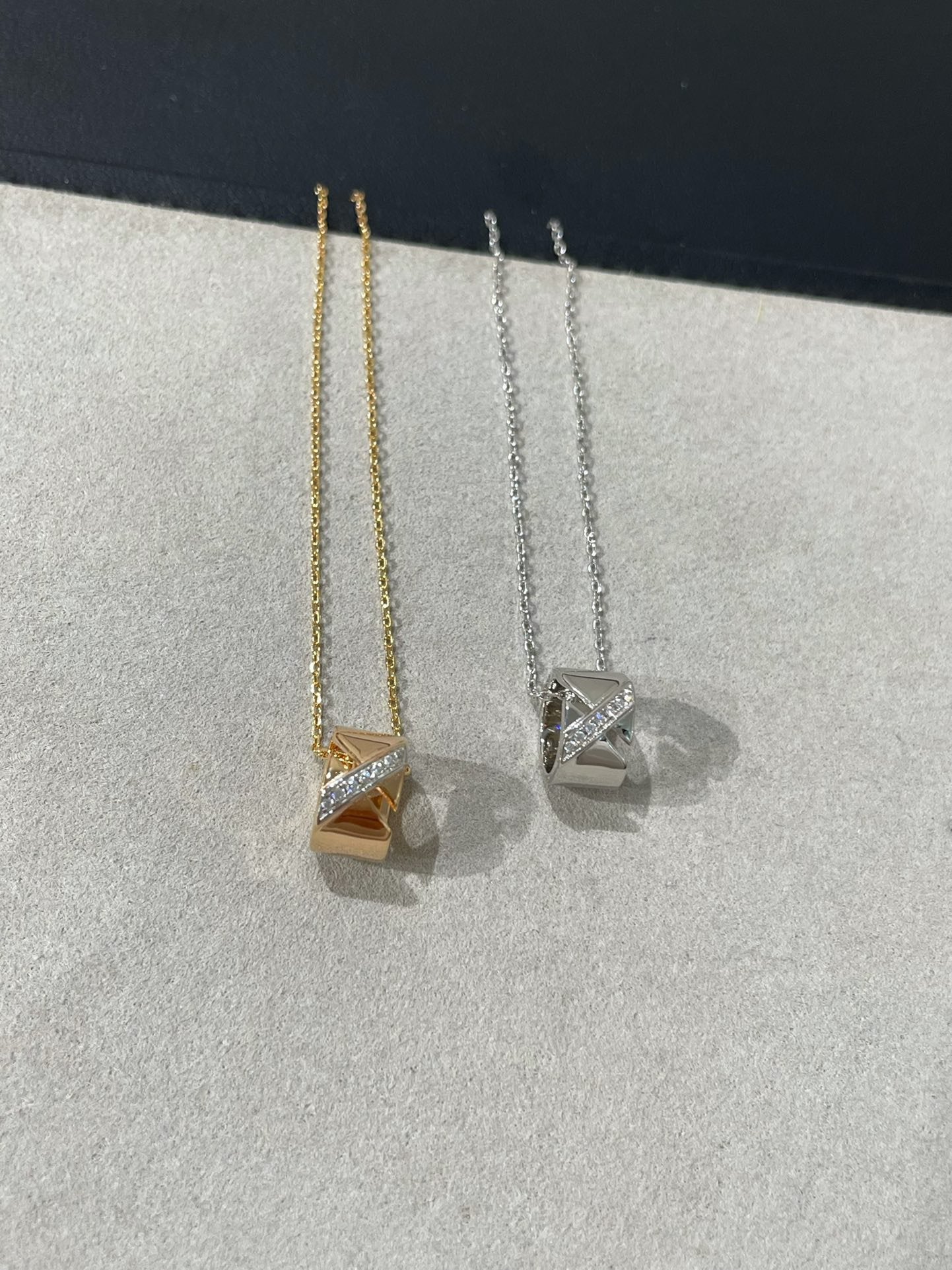 [AuraEcho Jewelry]LIENS EVIDENCE DIAMOND NECKLACE