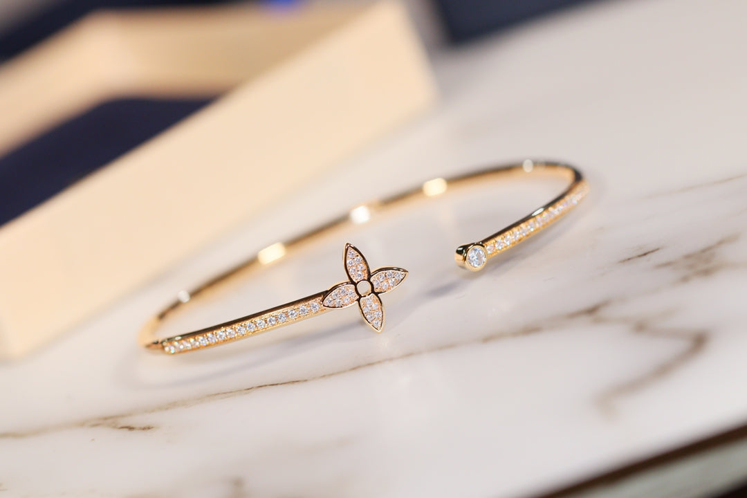 [AuraEcho Jewelry]IDYLLE GOLD OPEN BRACELET DIAMOND PAVED